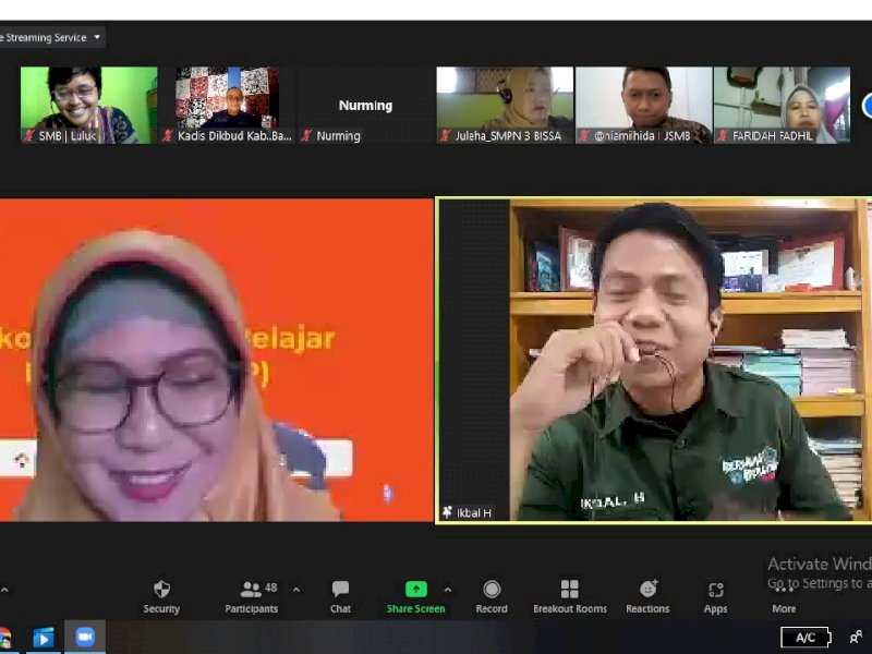 Pelatihan guru di Bantaeng.