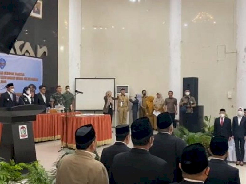 Pelantikan direksi dan dewan pengawas BUMD Makassar. 