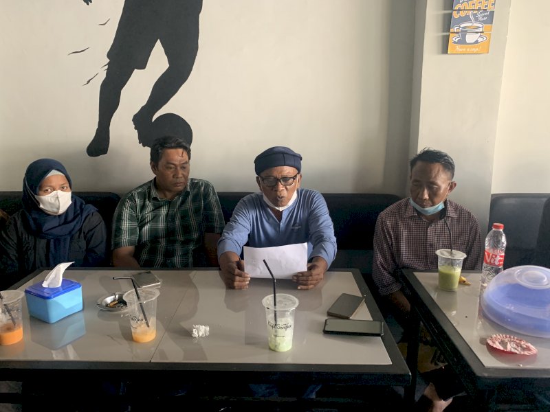 Ketua PAC PPP Makassar saat membacakan protes penundaan Muscab.