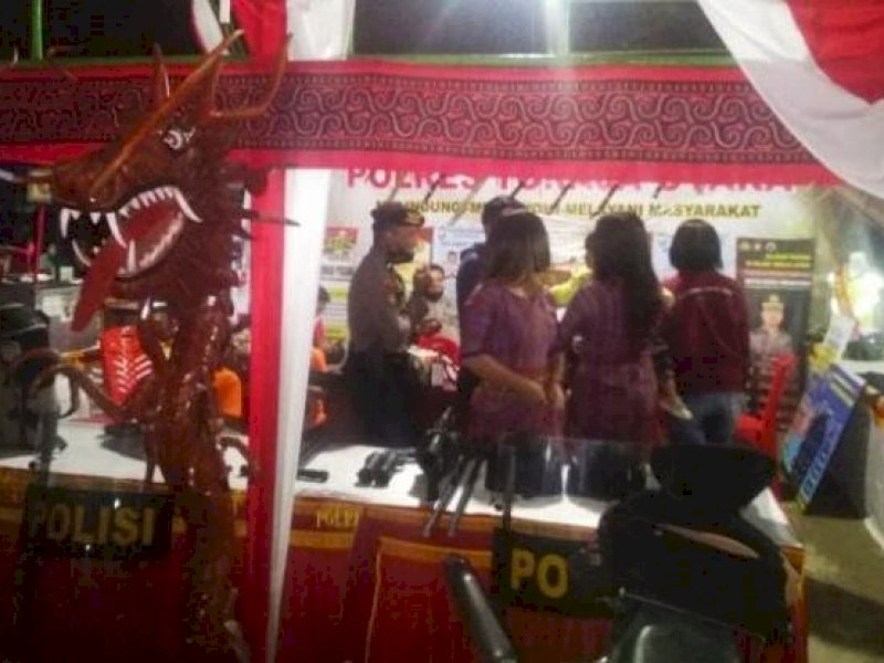 Pameran Seni dan Industri Kreatif Rumah Tangga yang diselenggarakan oleh Kodim 1414 Tana Toraja