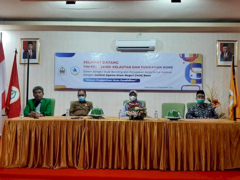 Rektor IAIN Bone saat menerima kunjungan Politeknik Keluatan Perikanan Bone.