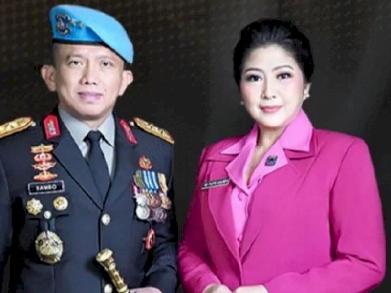 Irjen Pol Ferdy Sambo dan istri. 