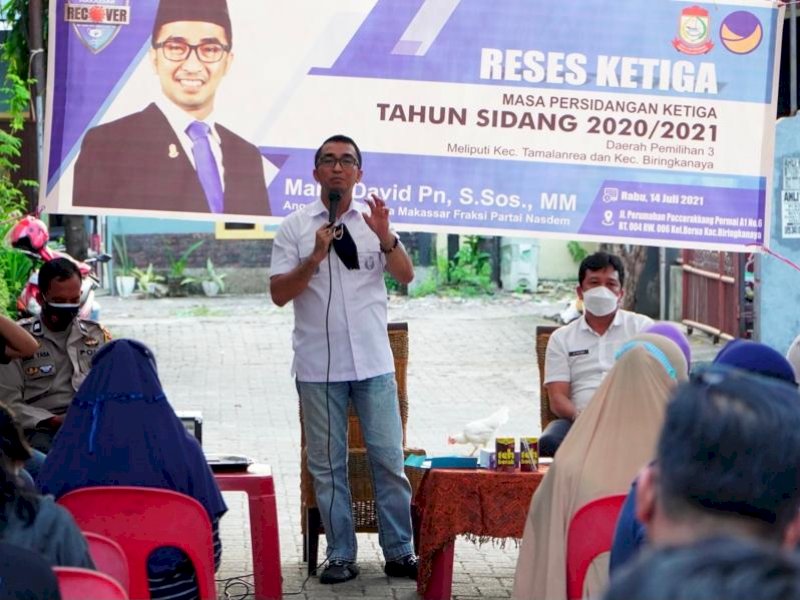 Mario David saat menggelar Reses di Tamalanrea-Biringkanaya.