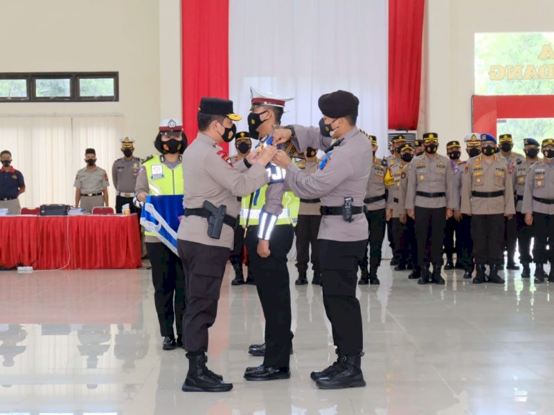 Apel gelar pasukan dalam rangka Operasi Patuh 2021 di Mapolda Sulsel (ist)