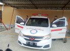 Pengawalan Gratis, Satlantas Polres Bone Bagi-bagi Stiker ke Mobil Ambulance 