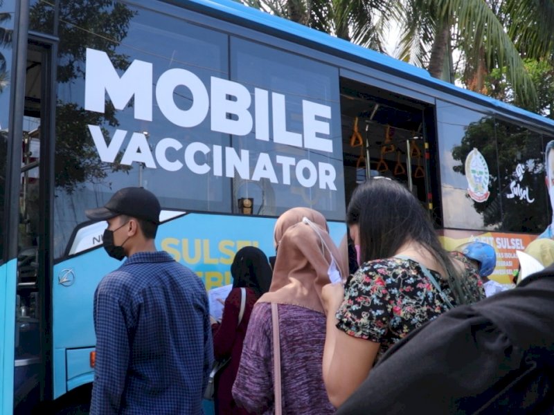 Mobile Vaccinator keliling Pemprov Sulsel.