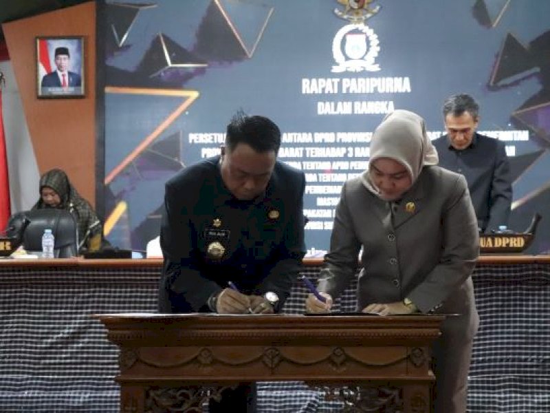 Pemprov-DPRD Sulbar Sahkan APBD Perubahan 2024