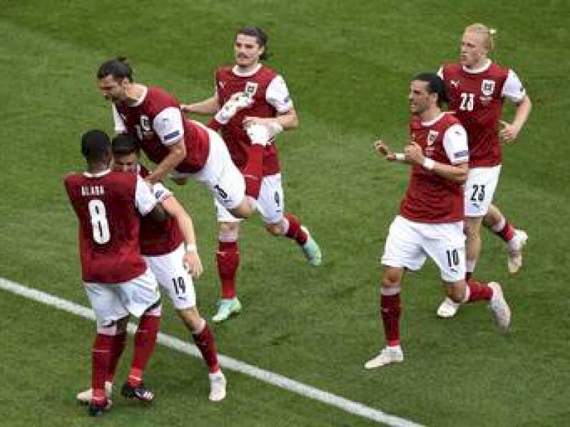 Austria merayakan kemenangan usai mengalahkan Ukraina. 