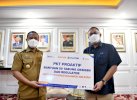 Pemprov Sulsel Terima 50 Tabung Oksigen dan Regulator dari PT Pupuk Kaltim