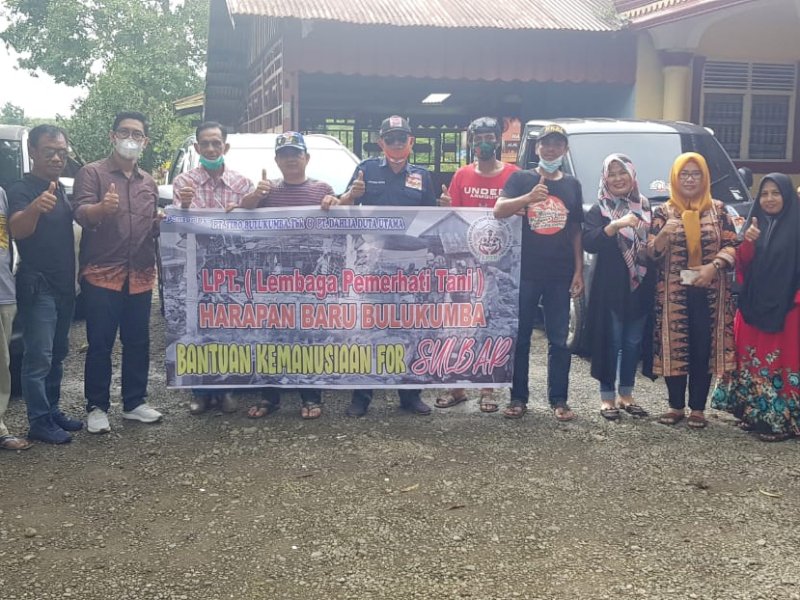 Prosesi pelepasan keberangkatan bantuan bagi korban bencana Sulbar.