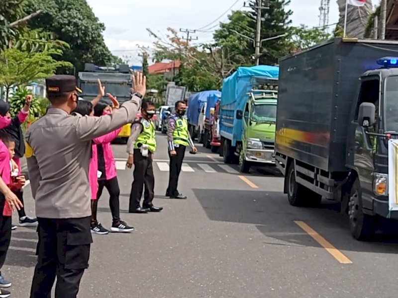 Keberangkatan bantuan kemanusiaan bagi korban gempa bumi di Sulbar.