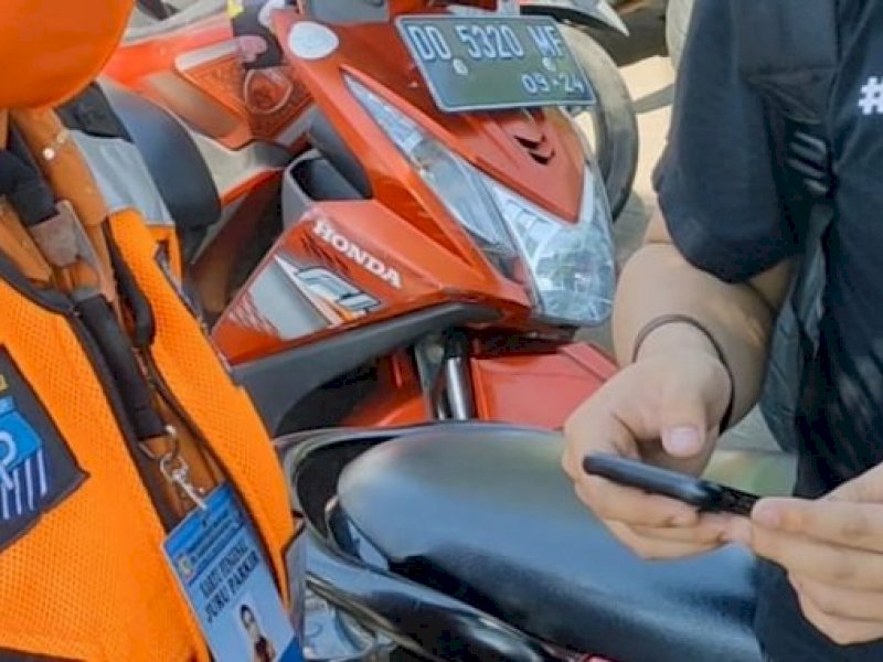 Jasa layanan parkir menggunakan Gopay.