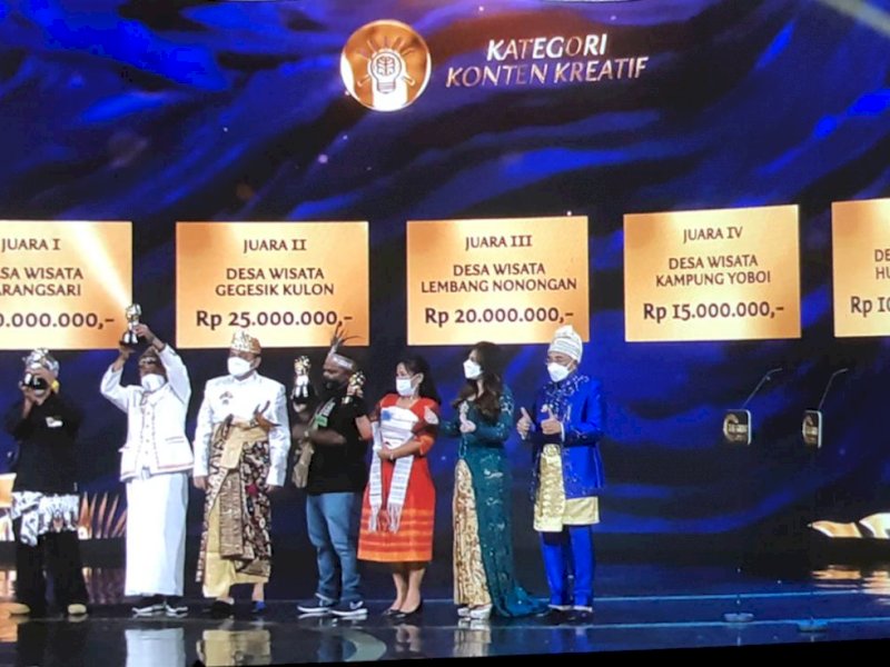 Lembang Nonongan, Kecamatan Sopai Kabupaten Toraja Utara menyabet juara 3 kategori konten kreatif se-Indonesia pada kegiatan Anugerah Desa Wisata Indonesia (ADWI).