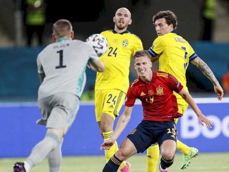Spanyol gagal mengatasi perlawanan Swedia. Skor berakhir tanpa gol. 