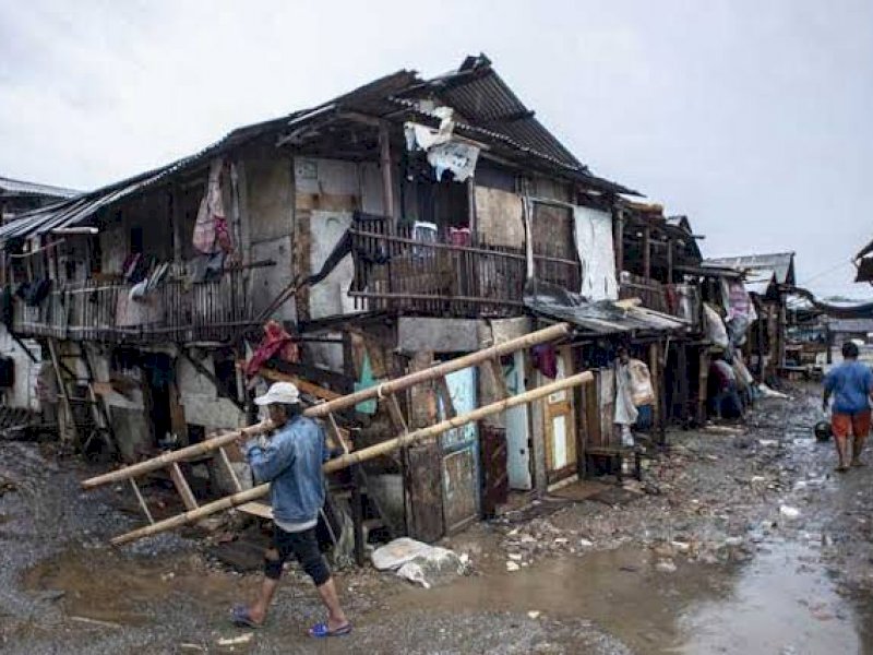 Kemiskinan yang menghantui karena berkepanjangannya pandemi. (ilustrasi. Int) 
