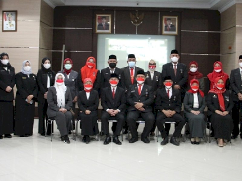 Upacara HUT RI ke 73 dilaksanakan di Kantor Bapenda Sulsel secara virtual. 