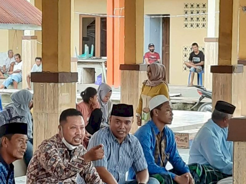 Pedagang melakukan syukuran (Foto: Ist)