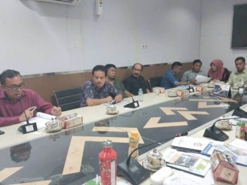 Komisi B DPRD Makassar Marah Realisasi Pendapatan PD Pasar Merugi Rp700 M