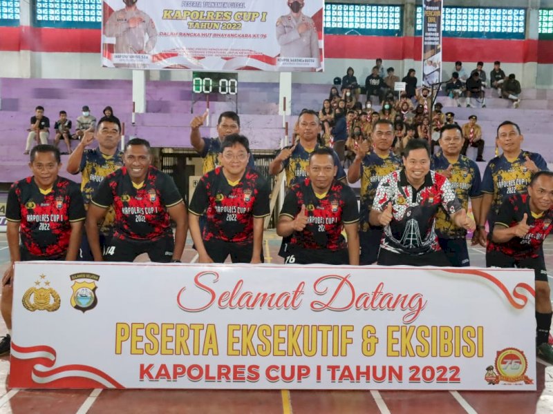 Pembukaan turnamen futsal Kapolres Cup di Gedung Olah Raga Rantepao, Jalan Budi Utomo, Toraja Utara, Kamis (23/06/2022).