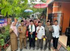 Silaturahmi di Longwis, Dinas PU Makassar Bagi Sembako ke Warga