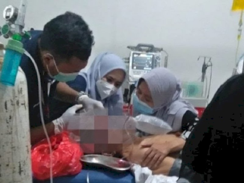 Imam Masjid di Luwu yang Sedang Mendapat perawatan usai ditikam OTK. (Foto: Ist)