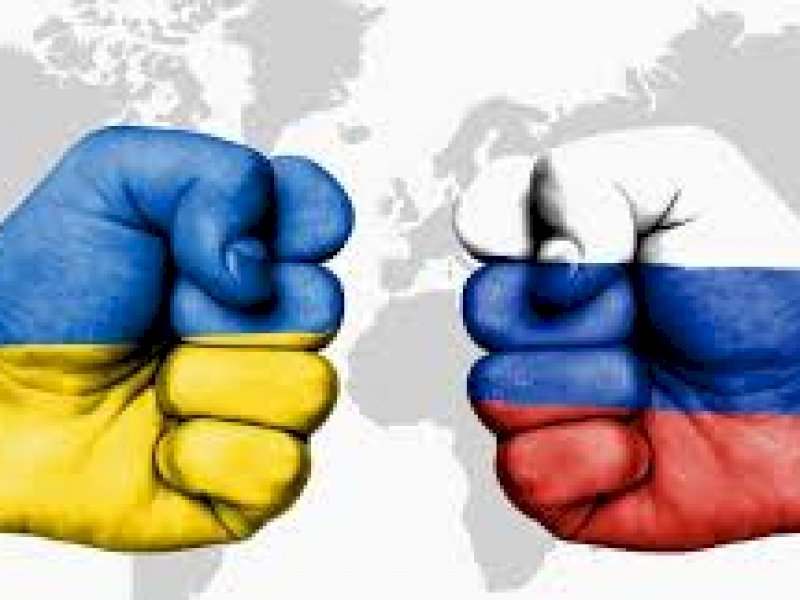 Foto ilustrasi Rusia versus Ukraina. (Net)