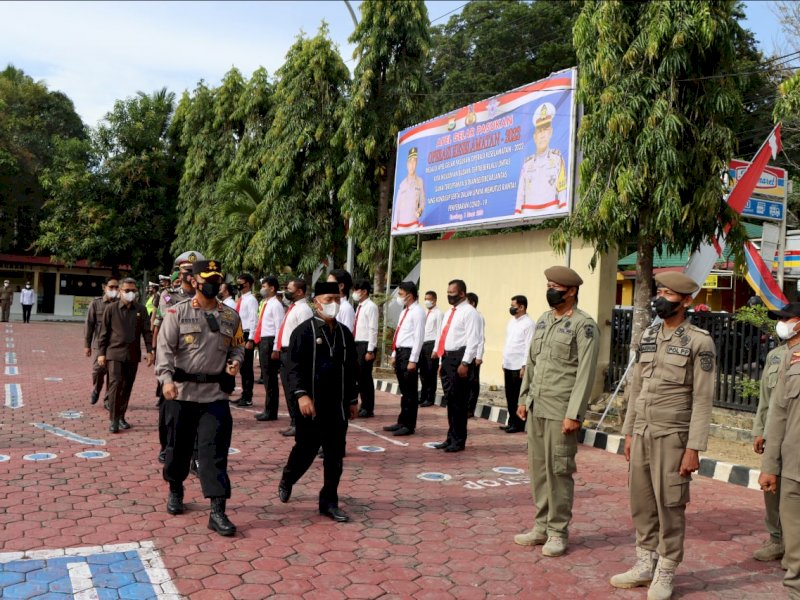 Kapolres Enrekang AKBP Arief Doddy Suryawan pimpin apel gelar operasi keselamatan 2022. (Ist)