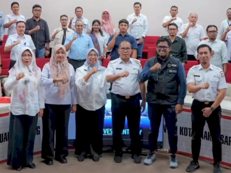 Kadis PU Makassar Hadiri Rapat Terkait OSS dan Telekomunikasi di Balaikota
