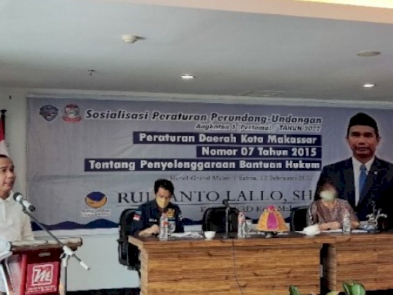 Ketua DPRD Makassar Rudianto Lallo Sosialisasikan Perda Penyelenggaraan Bantuan Hukum, di Hotel Grand Maleo, Sabtu (12/02/2022). (Sakti Raja)