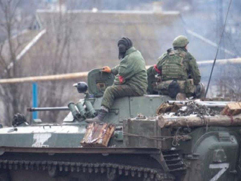 Pasukan Rusia semakin mendekati Kiev. Ukraina diminta menyerah. (int) 