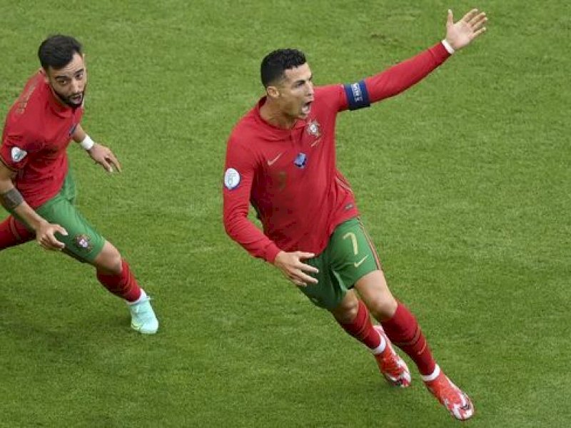 Portugal menanti sihir CR7 saat meladeni Prancis dinihari nanti. 