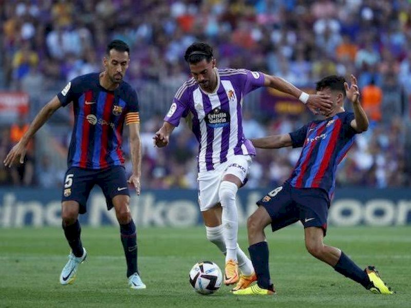 Barcelona membantai Real Valladolid 4-0 dini hari tadi. 