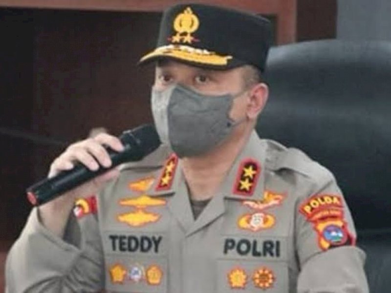 Irjen Pol Teddy Minahasa