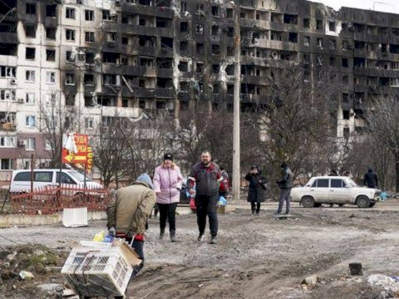 Pasukan Rusia terus menggempur pabrik baja Azovstal di kota Mariupol. (int) 
