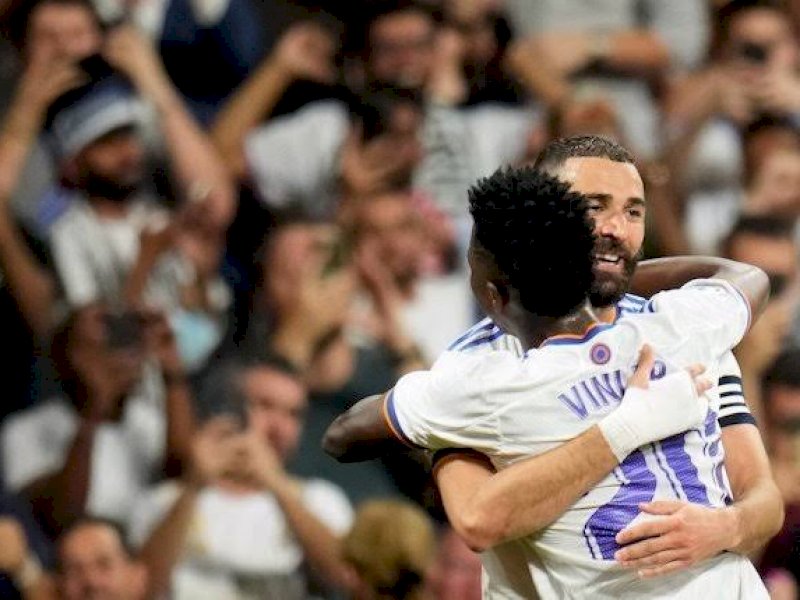 Pemain Real Madrid merayakan kemenangan. Madrid menang 6-0 atas Levante. (int) 