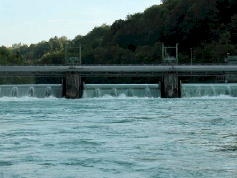 Bendungan Sungai Aare, lokasi ditemukannya jenazah Eril. 