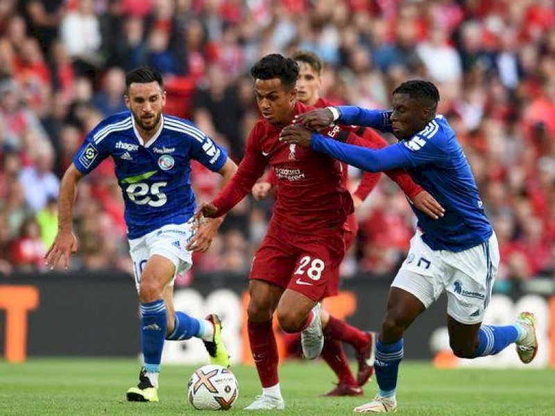 Liverpool dikalahkan Strasbourg 0-3 dini hari tadi. (int) 