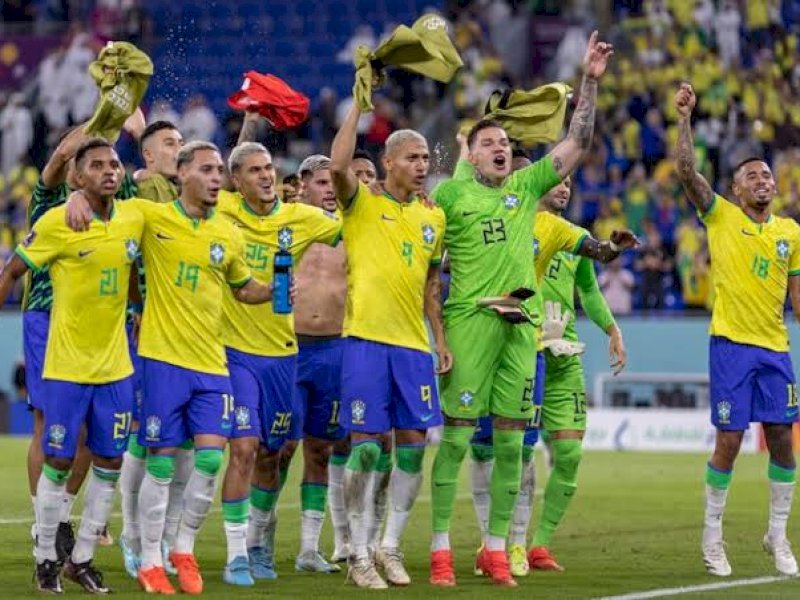 Pemain Brasil merayakan kemenangan usai mengalahkan Korsel. (int)