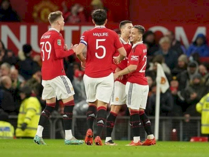 Pemain MU merayakan yg gol ke gawang Charlton. (int)