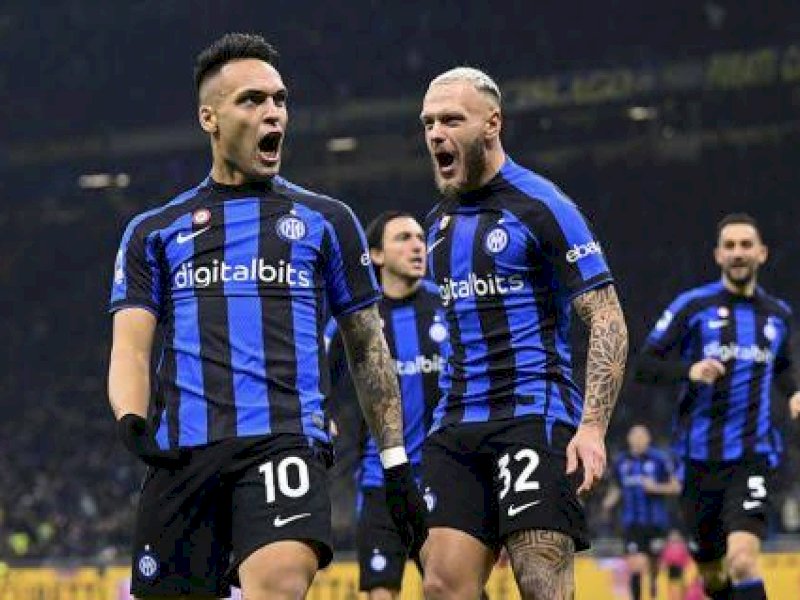 Pemain Inter Milan merayakan gol ke gawang Verona. (int)