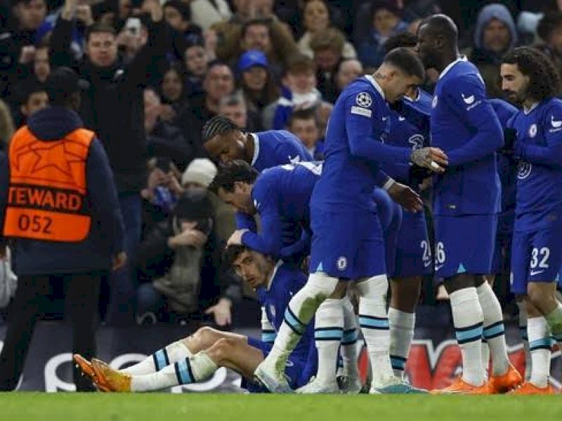 Pemain Chelsea merayakan gol ke gawang Borussia Dortmund. (int)