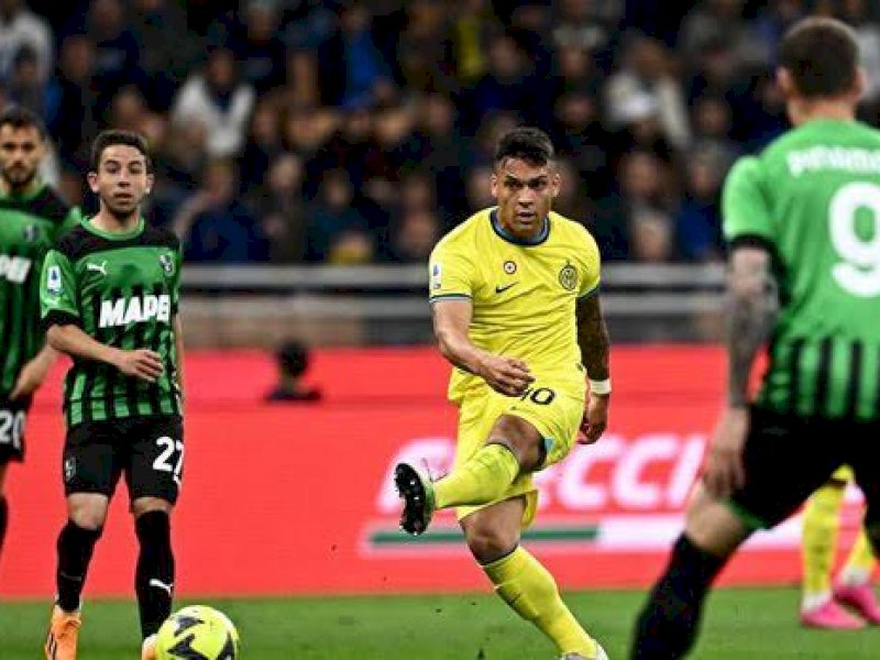 Laga Inter Milan vs Sassuolo dini hari tadi. (int)
