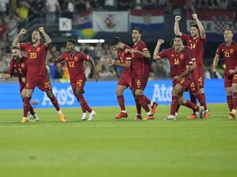 Spanyol memenangi adu penalti melawan Kroasia. (int) 