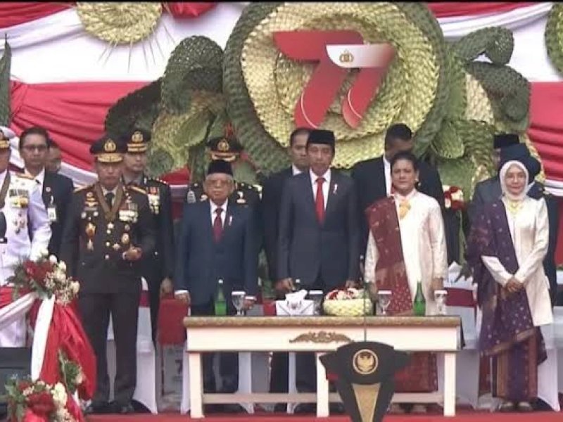 Presiden Jokowi menghadiri HUT ke 77 Korps Bhayangkara. 