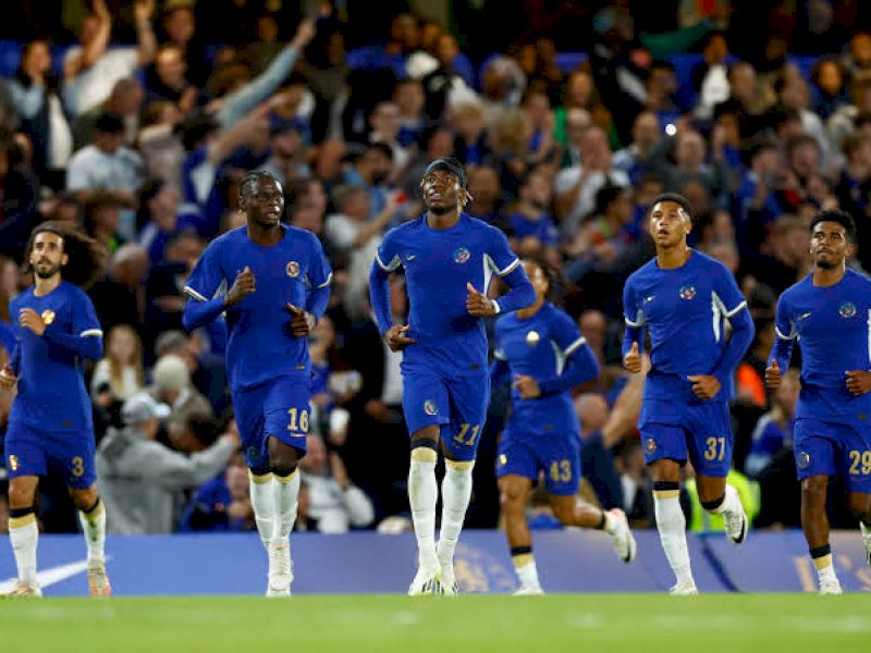 Pemain Chelsea merayakan kemenangan atas AFC Wimbledon. 