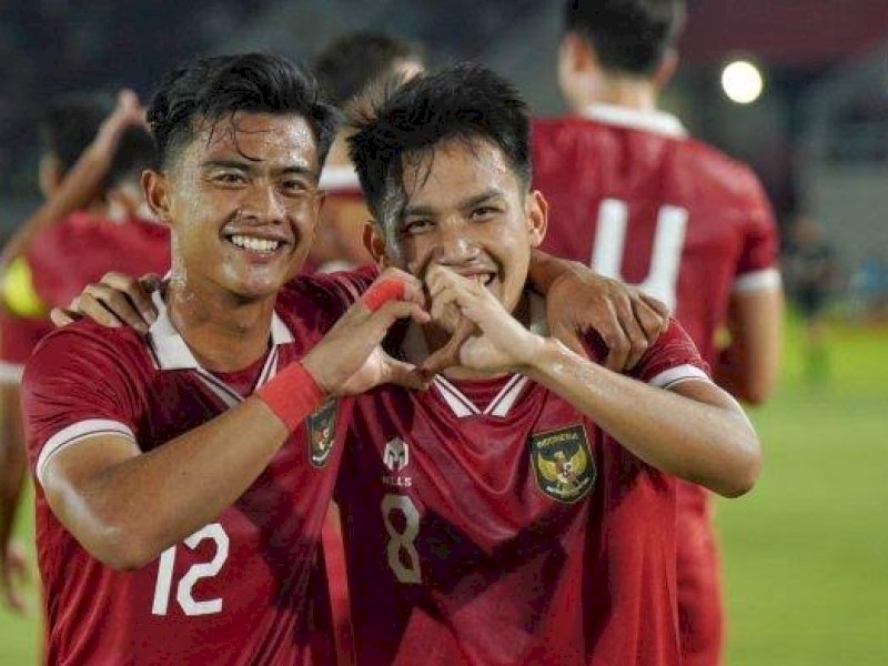 Pemain Indonesia merayakan kemenangan atas China Taipe. 