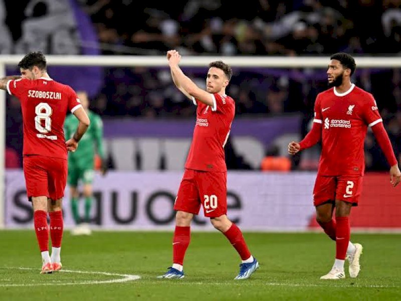 Pemain Liverpool lesu usai ditaklukkan Toulouse. (int) 