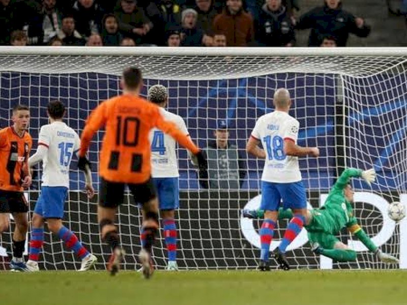 Gawang Barcelona dibobol Shakhtar dalam pertemuan beberapa pekan lalu. (int) 
