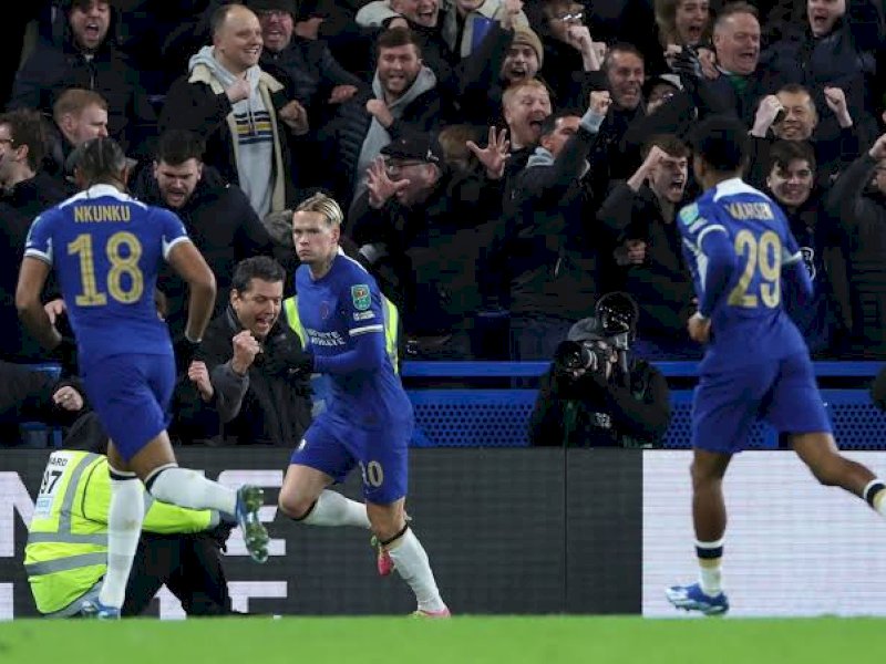 Pemain Chelsea merayakan gol ke gawang Newcastle. (int) 