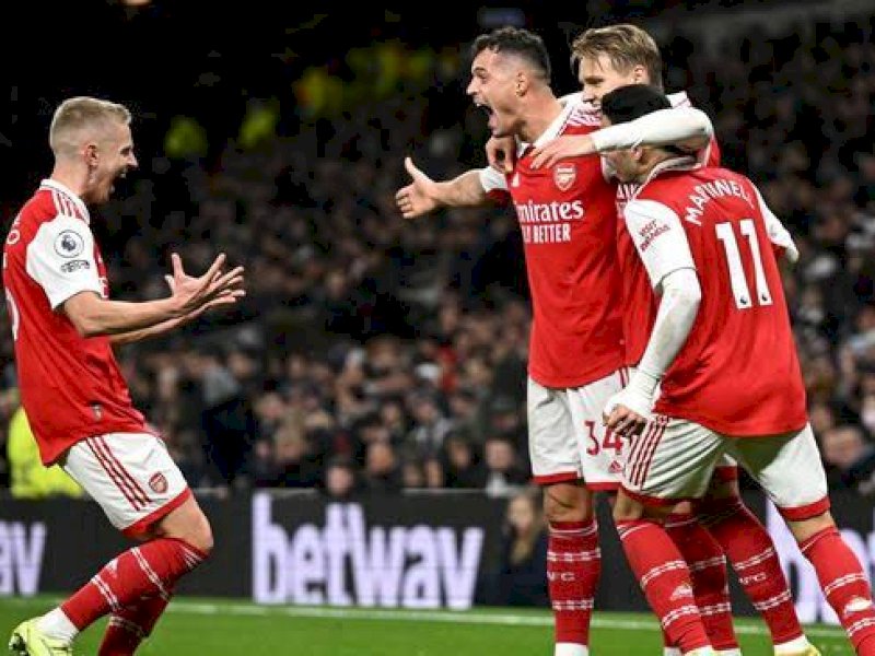 Pemain Arsenal merayakan gol dalam laga beberapa pekan lalu. (int)